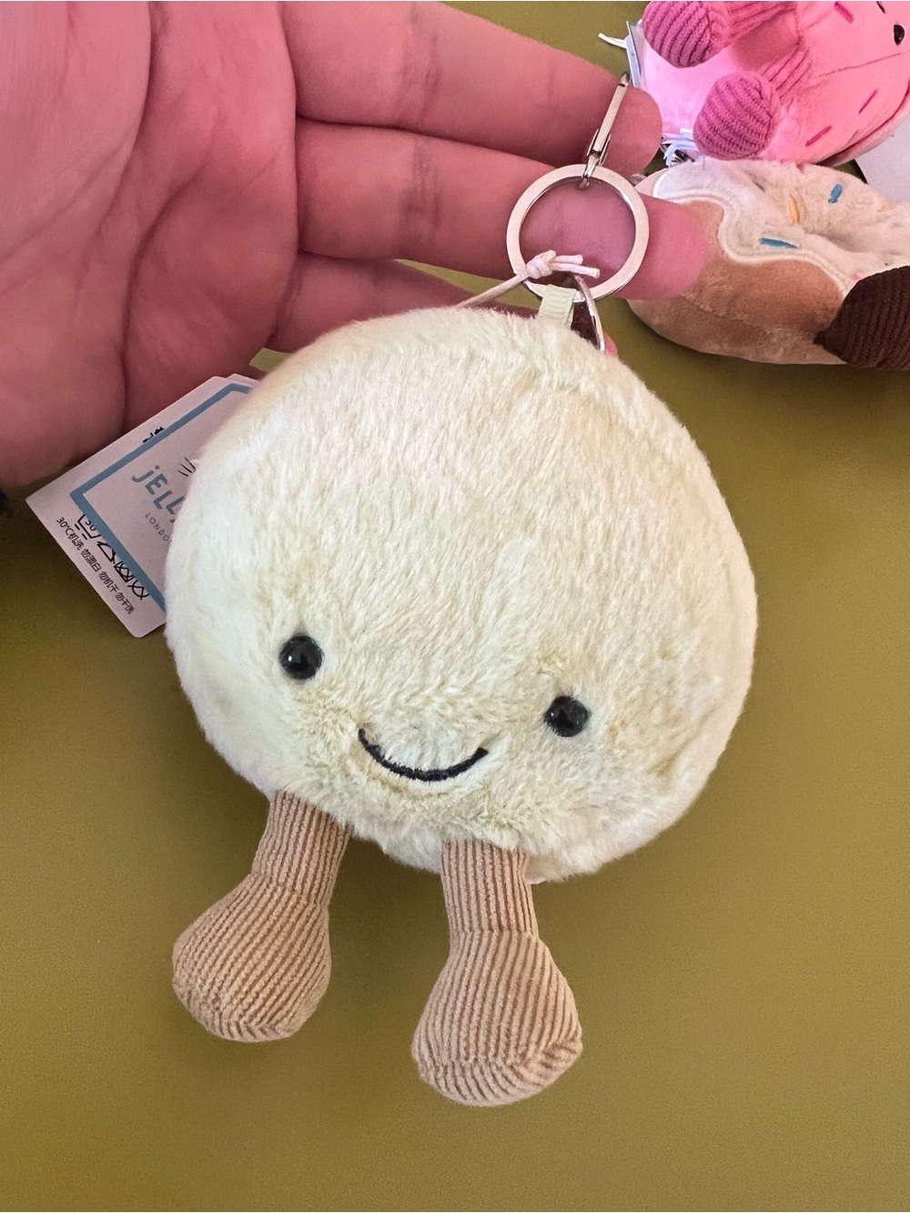 MINT GREEN MACAROON PLUSH KEYCHAIN